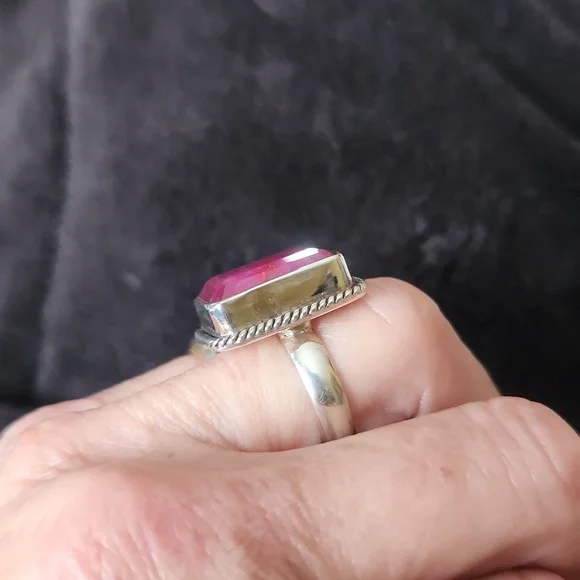 Ruby Ring - Picture 7 of 7
